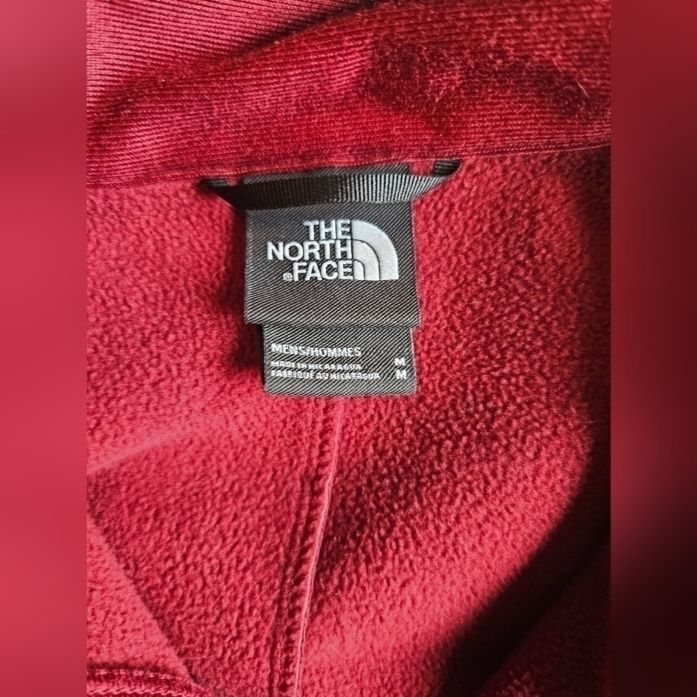 The North Face mens jacket. Size Medium. - Picture 3 of 3